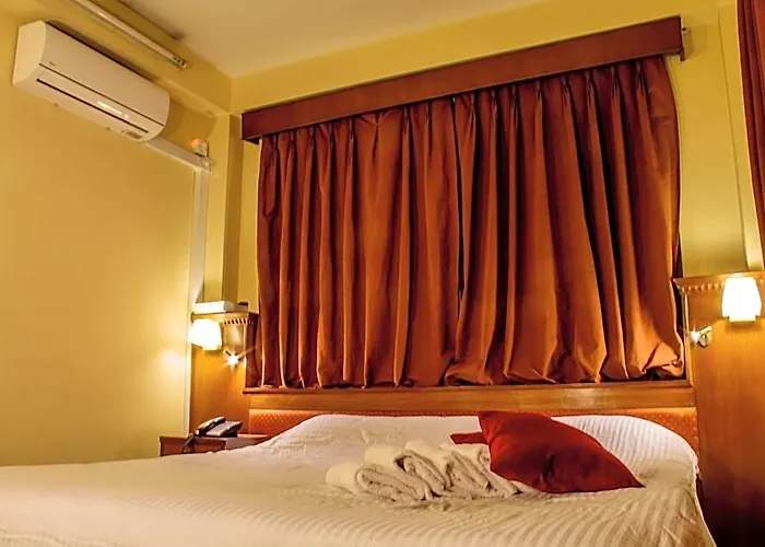 Jagat Hotel 2*